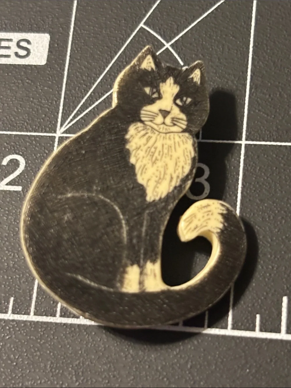Vintage Cat Brooches , Panther Jaguar, And Tuxedo Cat Jewelry